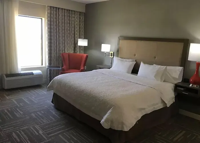 Hampton Inn Mcpherson